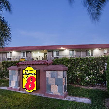 Super 8 By Wyndham Redlands/San Bernardino Motel Екстериор снимка