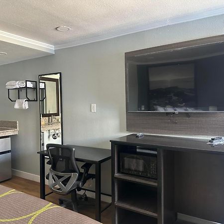 Super 8 By Wyndham Redlands/San Bernardino Motel Екстериор снимка