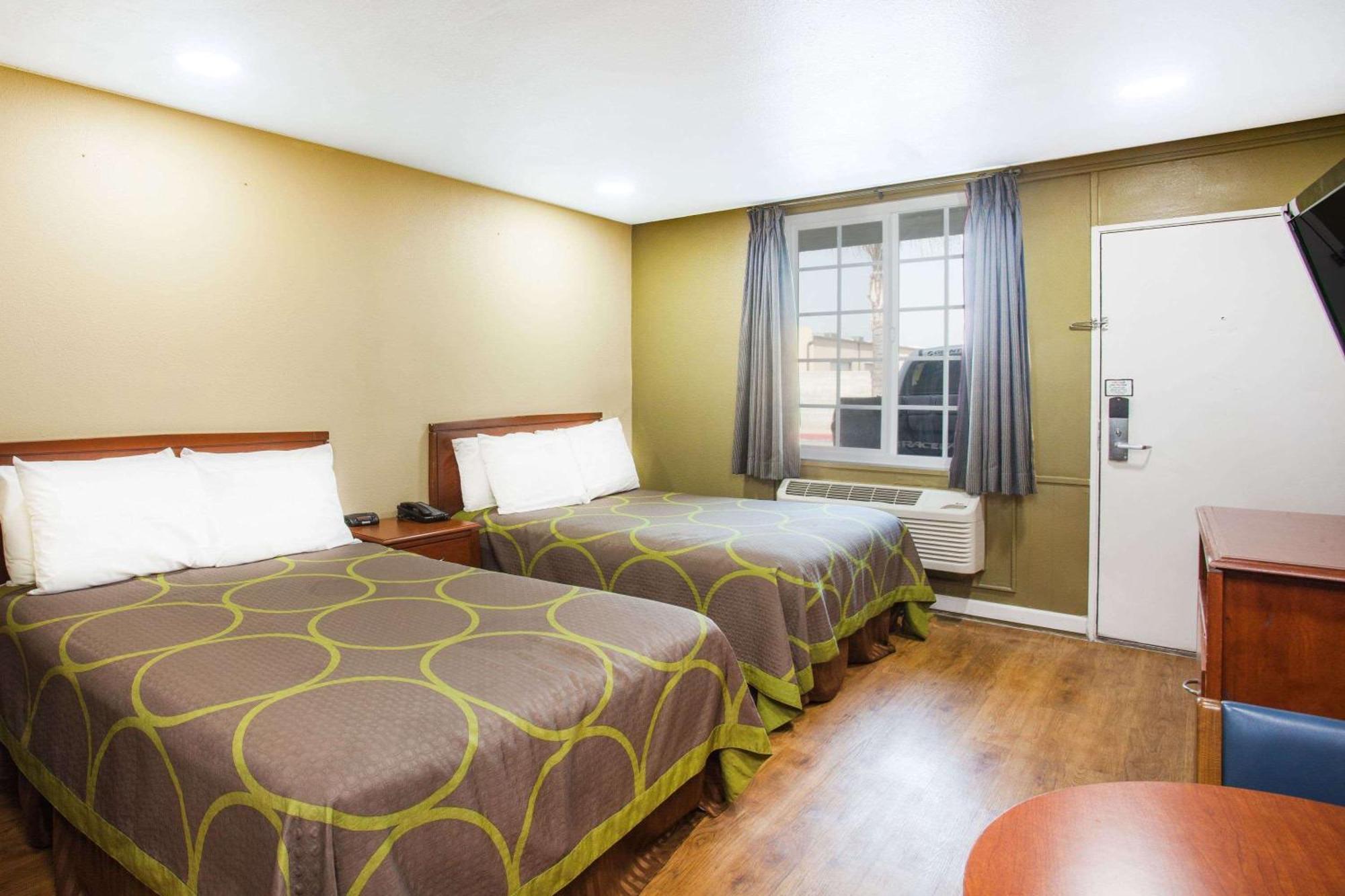 Super 8 By Wyndham Redlands/San Bernardino Motel Екстериор снимка