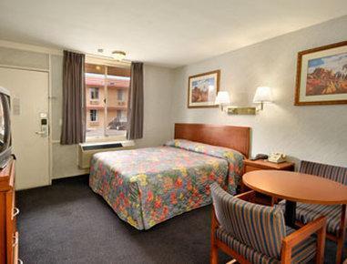 Super 8 By Wyndham Redlands/San Bernardino Motel Екстериор снимка